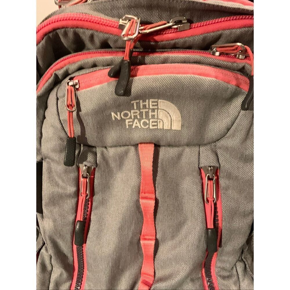 THE NORTH FACE rock ridge gray School Work HIKE CAMP DAY Backpack - Picture 5 of 13